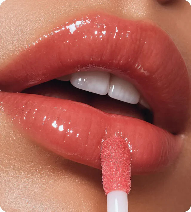 Close up private label lip products