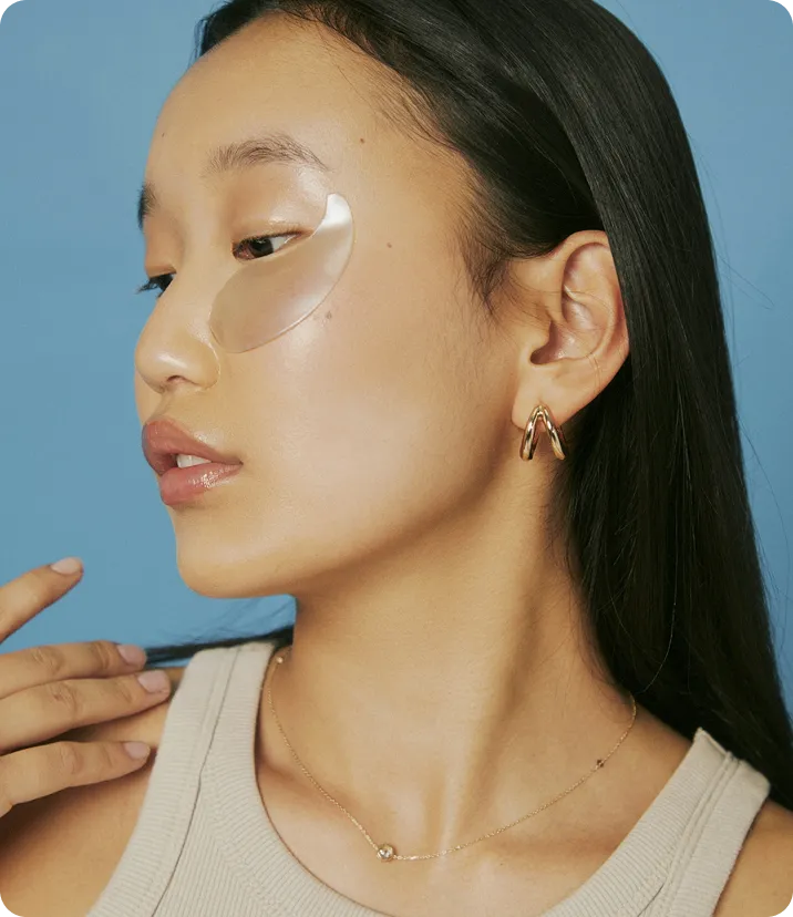 girls face close up under eye mask
